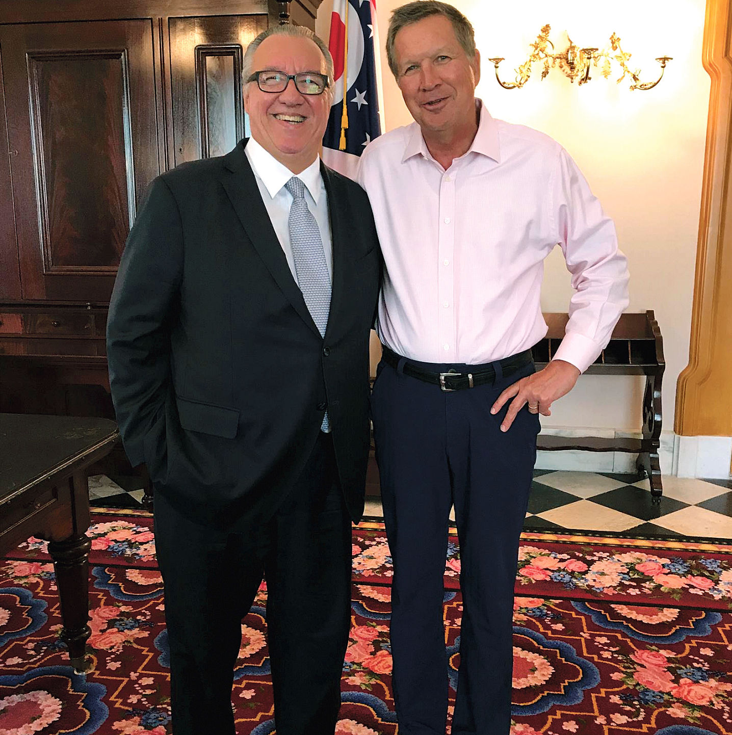 L.Goncalves with Ohio Gov Kasich.jpg